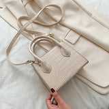 2022 Fashion Trend Women Small Crossbody Bag Faux Leather Shoulder Handbag Classic Crocodile Stone Pattern Zipper Solid