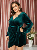 Green Velvet V-Neck Long Sleeves Plus Size Party