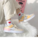 Spring Korean xue sheng ban xie wang Red Little Daisy Sports Shoes White Shoes Woman Shoes Sneakers