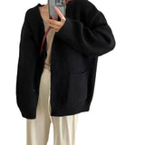 Woherb Women's Wear Fall / Winter 2024 New Large Pocket Knit Cardigan Top-Outfit