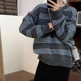 Woherb / Winter 2023 Wear A Lazy Round-Neck Top With Striped Knit And Fufu Sweater-Outfit
