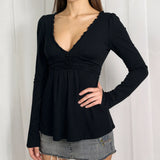 Pure Lust Lace Wood Ear Splicing Long-Sleeved T-Shirt Hottie Sexy Low-Breast V-Neck A Fold Design