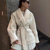 Autumn And Winter New Fashion Temperament Fur Integrated Korean Version Of Long-Sleeved Splicing Coat