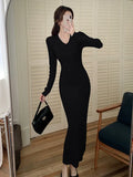 Tall Man With An Extra-Long Sweater With An Autumn And Winter V-Collar, A Long-Sleeved Skirt, A Slim, Bottomed Knitted Dress-Outfit