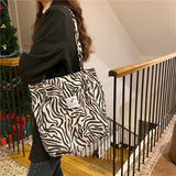 New Retro Women's Shoulder Bag Simple Solid Color Small Fresh Canvas Bag Literary Women's Buckle Tote Bag Large Capacity