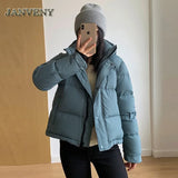2022 New Winter Fashion Hooded Warm Fluffy Short Jacket Women Thickened Loose Waterproof 90% White Goose Down Bread