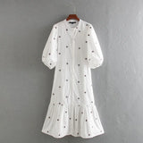 2024 New Simple And Generous Embroidered Flower Medium-Length Dress 4786067-Outfit