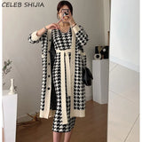 Autumn Knitted Dress Woman Single-breasted V-neck Elegant Knit Dress Bodycon Woman Apricot Plaid Luxury Sweater